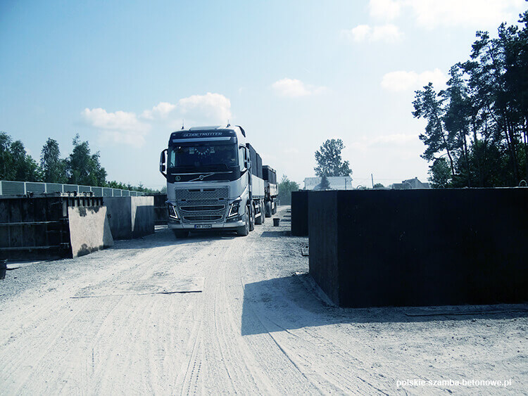 Transport szamb betonowych  w Przysuchej